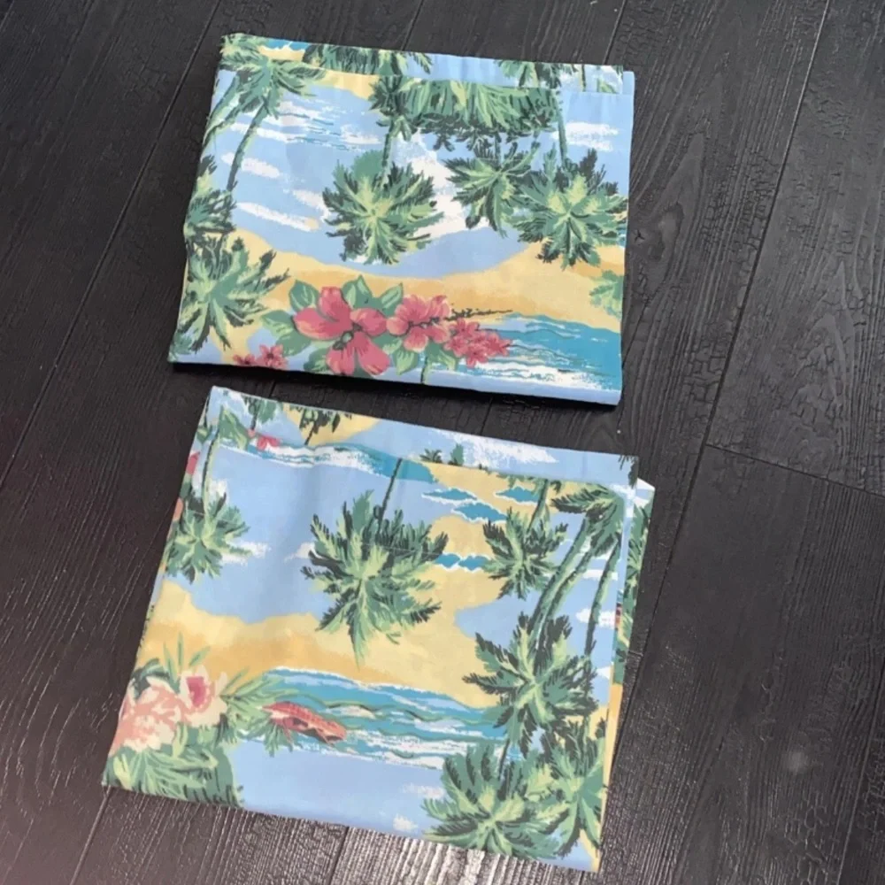 DAN RIVER Vintage Tropical Beach Palm Island‎ Floral STANDARD Pillow Shams Set 2